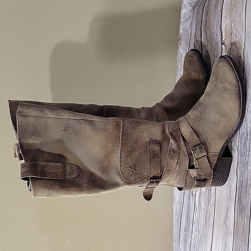 Candies boots